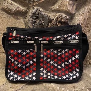 Lesportsac Deluxe Everyday Bag